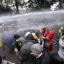 Polizei geht mit Wasserwerfern gegen Stuttgart-21-Gegner vor